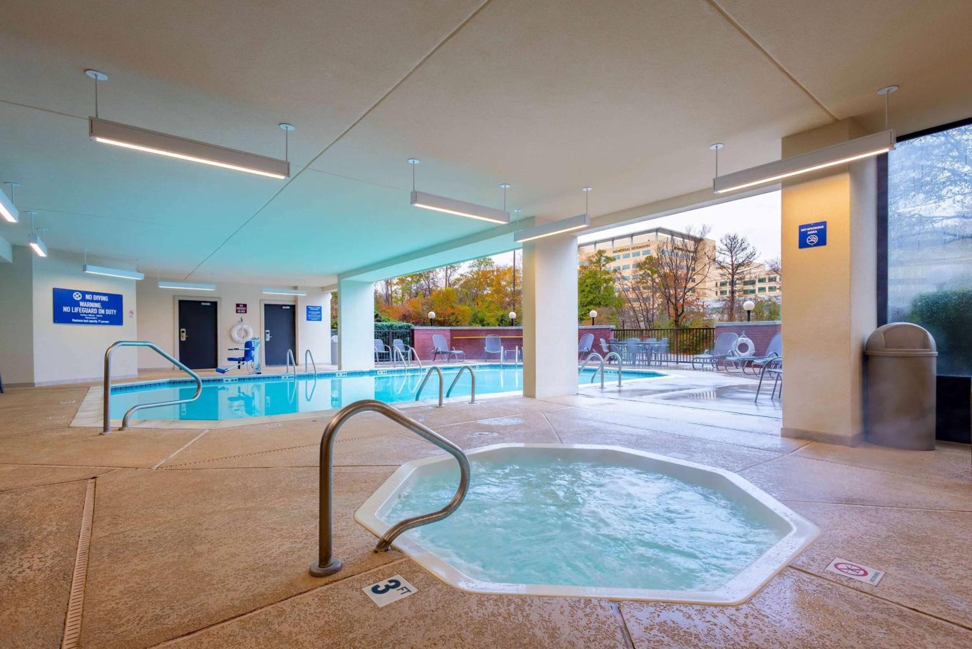 Heritage Inn & Suites The Woodlands, Trademark By Wyndham 外观 照片